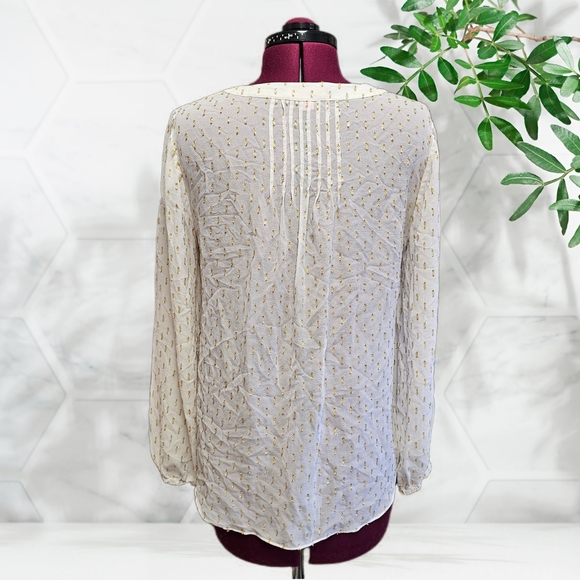 Lilly Pulitzer Silk Top, Cream & Gold Clip - Picture 6 of 16